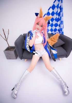 久久国产色av老熟蜜臀av_未删减完整版