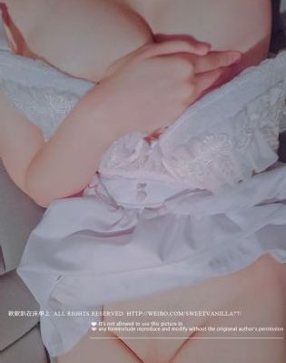 你是不是欠g了类似_十万网红美女美酱